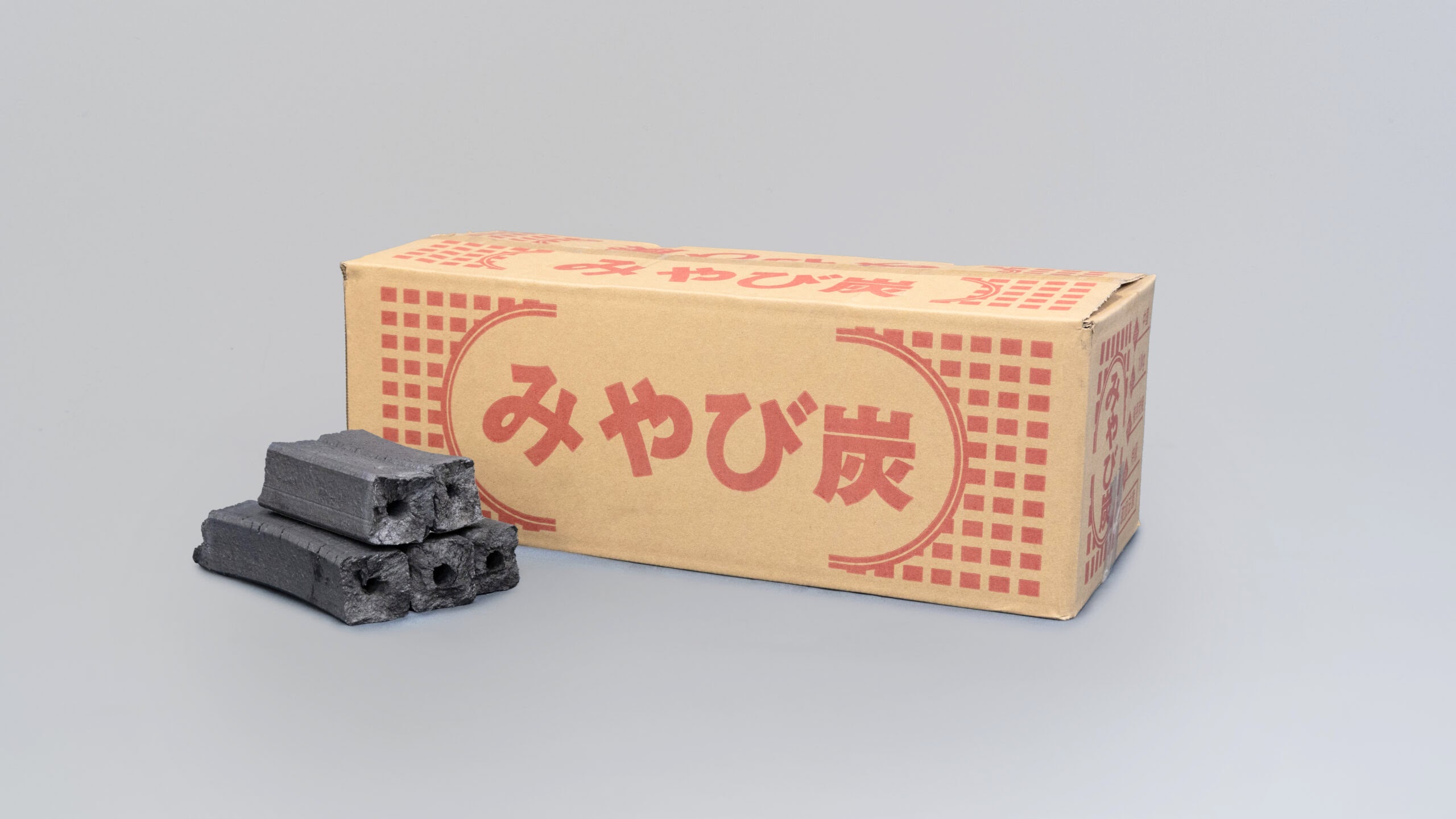 中国産輸入オガ炭（四角） | 佐藤燃料｜紀州備長炭・業務用炭