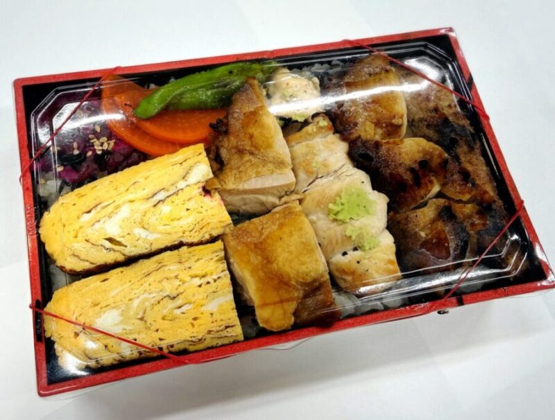 御徒町・川中島さんの焼鳥弁当